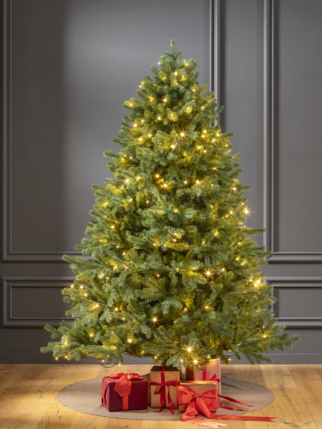 Künstlicher Weihnachtsbaum 120 cm "Finnland" (mit LED Lichterkette)